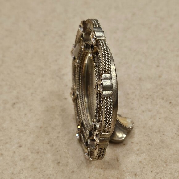 JAY STRONGWATER SCROLLED RIBBON BOW CRYSTAL JEWELED ENAMEL ROUND FRAME - Picture 2 of 8